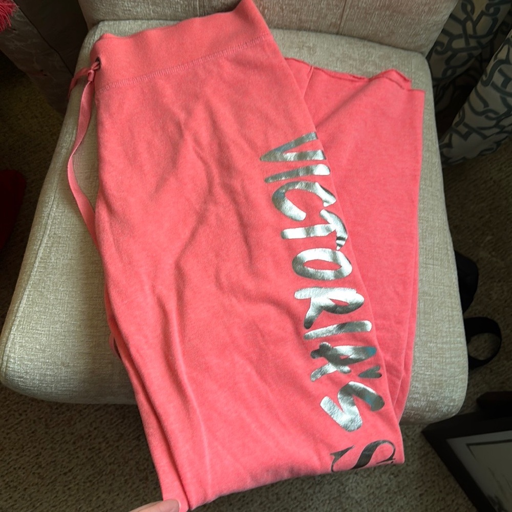EUC Victoria’s Secret light sweatpants SZ M
